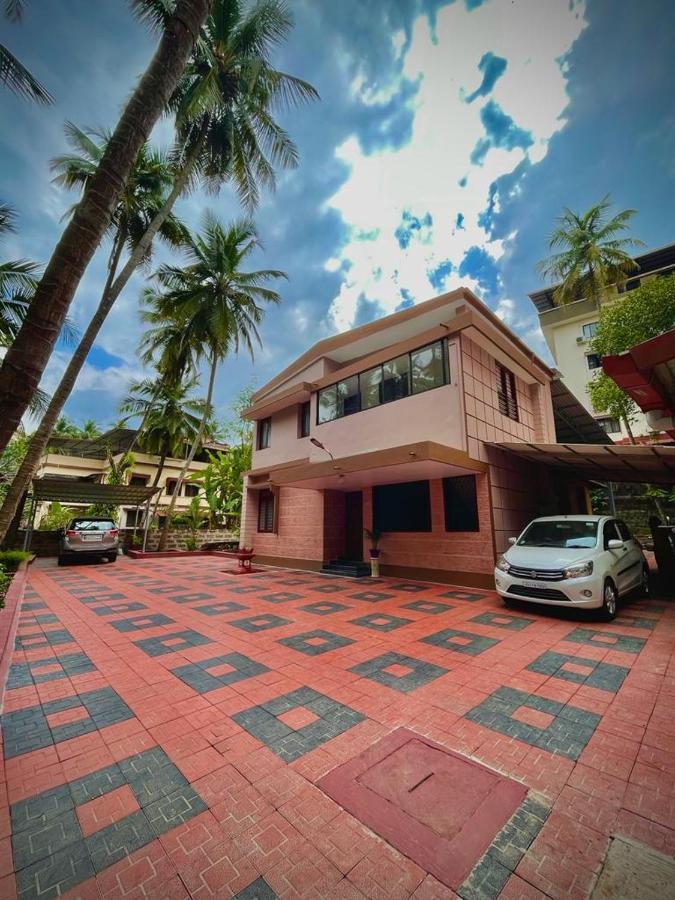 Holiday Home #Vibrant#Hear Of The City #Family Only Mangalore Exterior photo